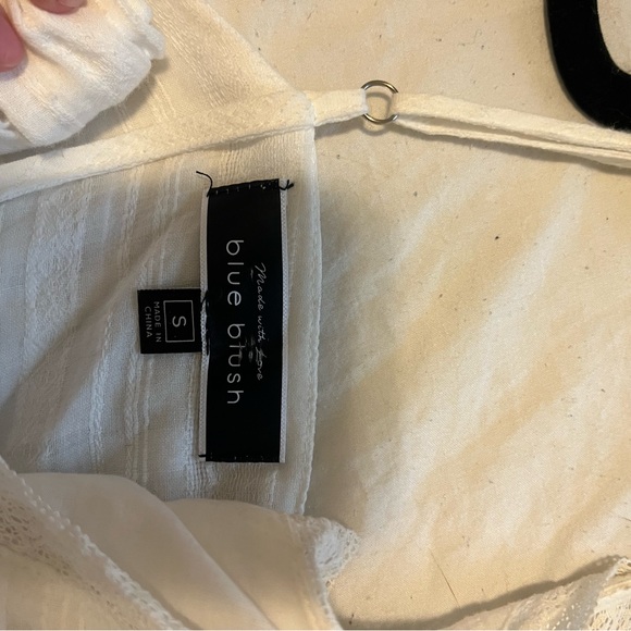 Blue Blush White Lace Dress - Picture 3 of 3